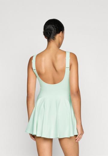 Спортивное платье