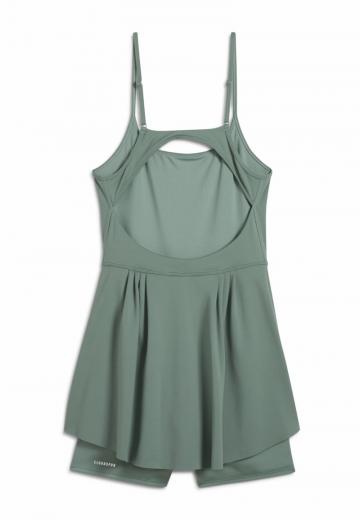 Спортивное платье