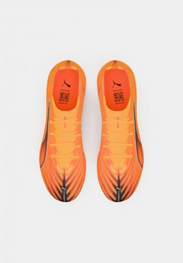 Футбольные бутсы