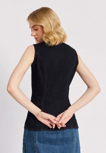 Джинсовая жилетка