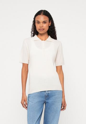 Пуловер с воротником поло