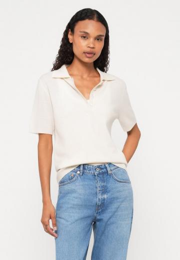 Пуловер с воротником поло