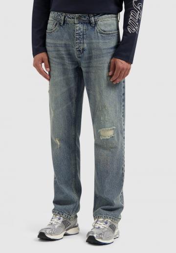 Прямые джинсы