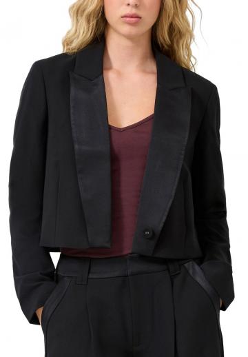 Короткий блейзер