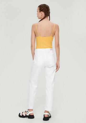 Топ на бретельках