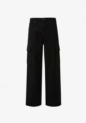 Брюки с накладными карманами