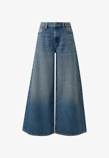 Клешеные джинсы