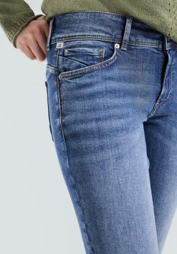 Клешеные брюки