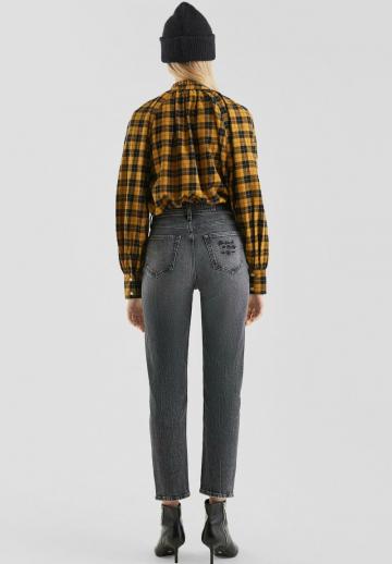 Короткие джинсы