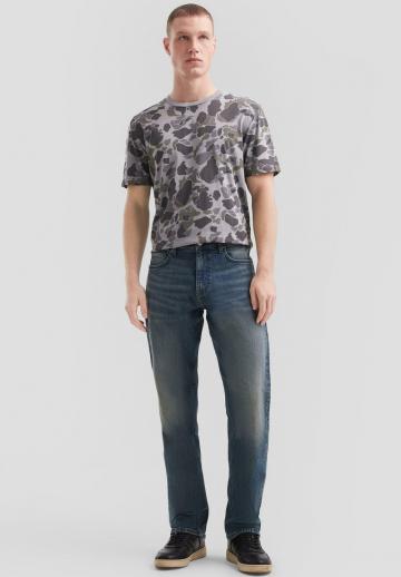 Прямые джинсы