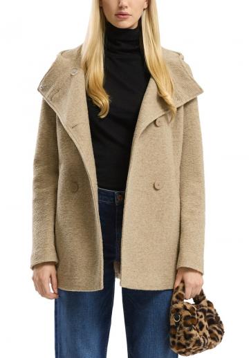 Короткое пальто