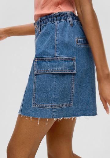 Юбка с накладными карманами