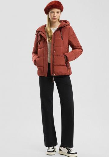 Зимняя куртка