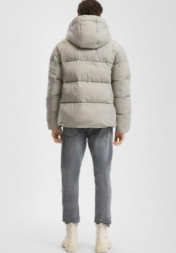 Зимняя куртка