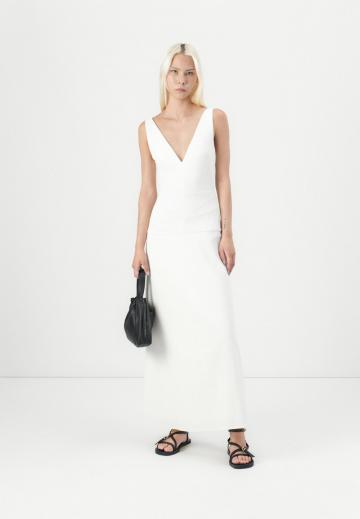 Длинное платье