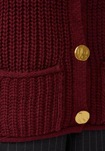 Вязаный жилет