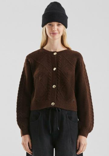 Жаккардовая вязаная кофта