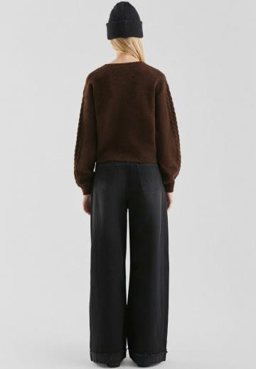 Жаккардовая вязаная кофта