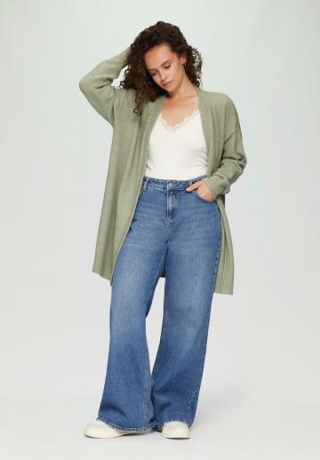 Длинный жилет