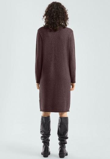 Вязаное платье