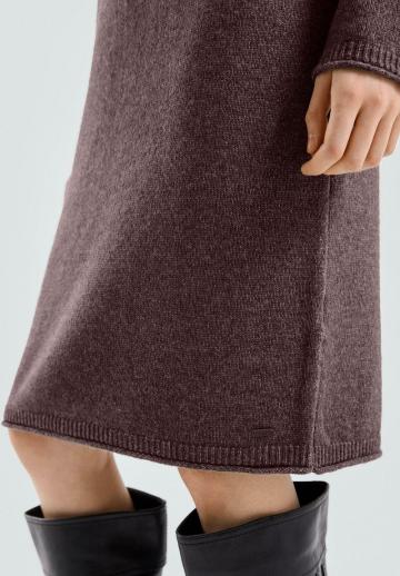 Вязаное платье