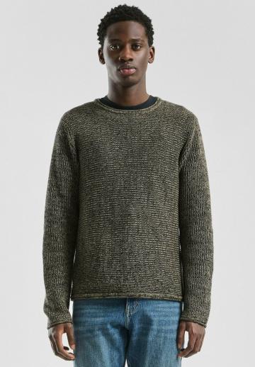 Пуловер