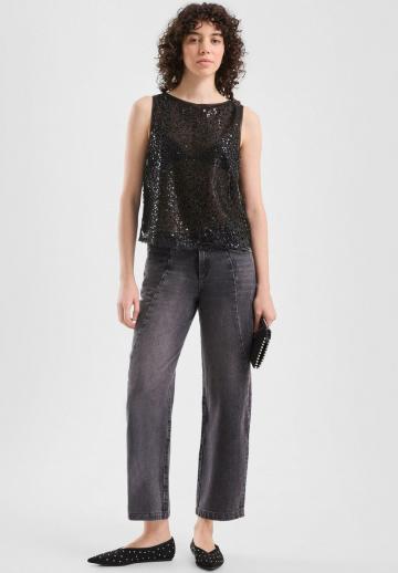 Блузка без рукавов