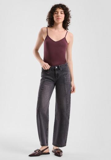 Топ на бретельках