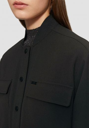 Блейзер с накладными карманами