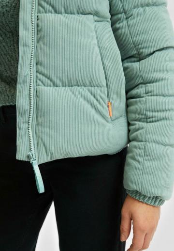 Зимняя куртка