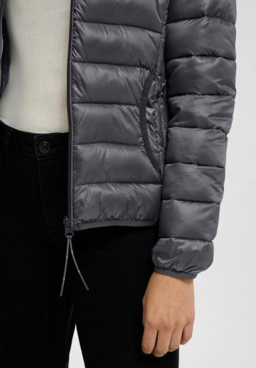 Зимняя куртка