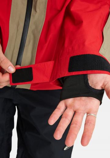 Сноубордическая куртка