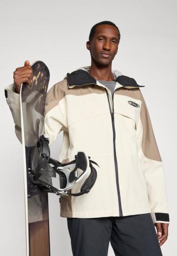 Сноубордическая куртка