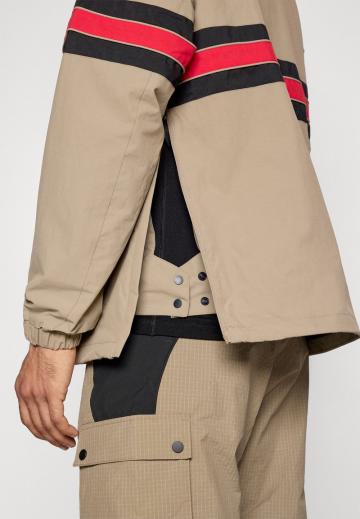 Сноубордическая куртка