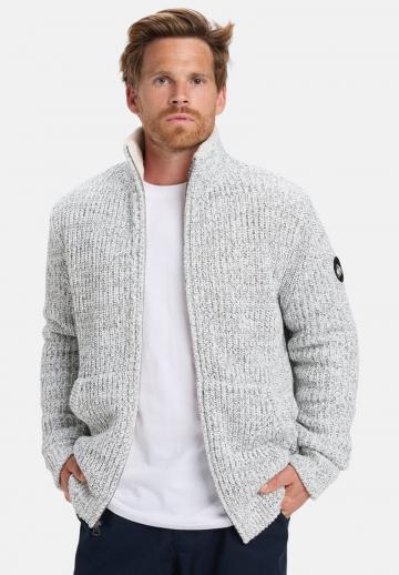 Вязаная кофта