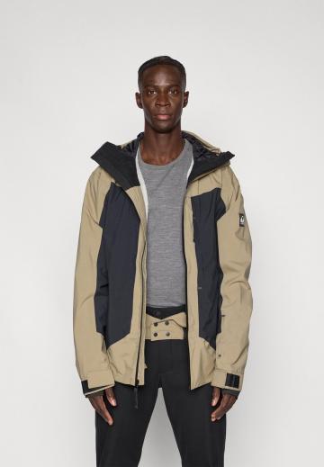 Сноубордическая куртка