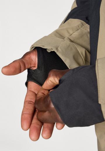 Сноубордическая куртка