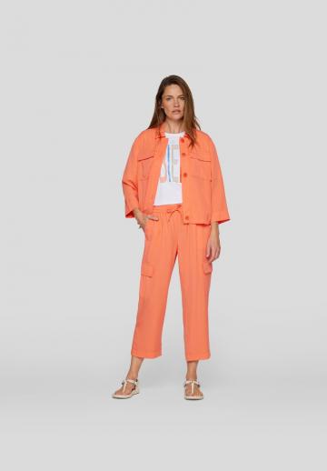 Брюки с накладными карманами