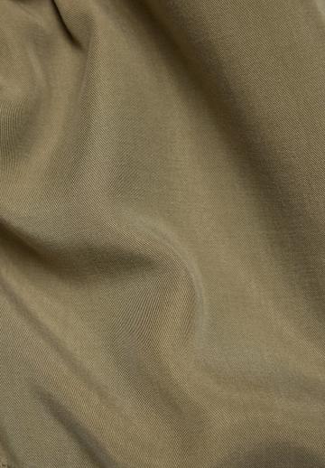 Брюки с накладными карманами