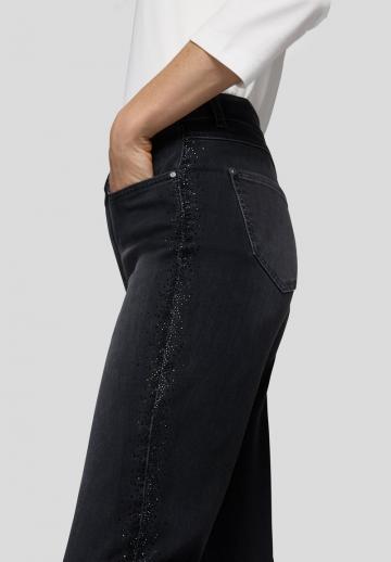 Короткие джинсы