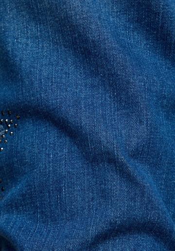 Короткие джинсы