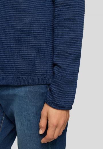 Вязаная кофта