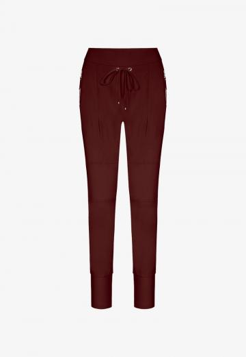 Спортивные штаны