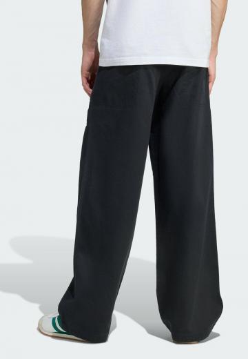 Брюки с накладными карманами