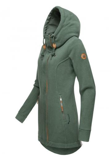 Короткое пальто