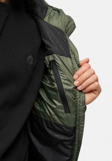 Зимняя куртка