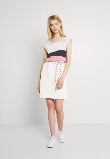 Платье футляр