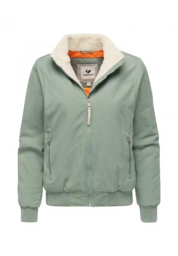 Зимняя куртка