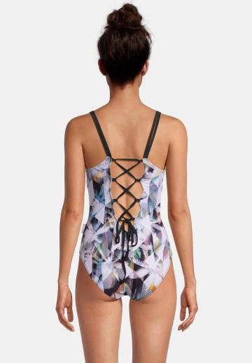 Слитный купальник