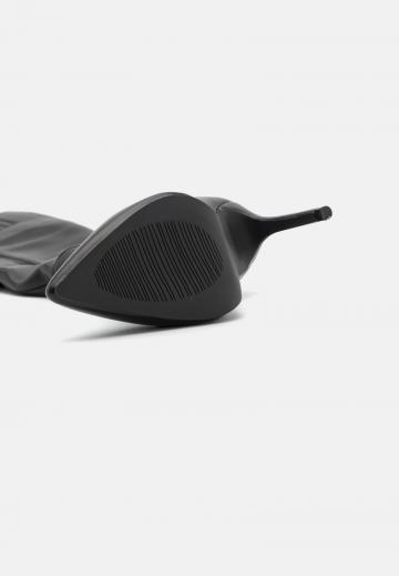 Высокие сапоги